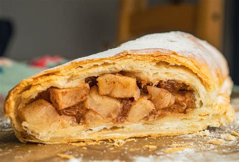 Apple Strudel with Puff Pastry - Quick and Easy Dessert Recipe