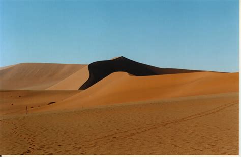 Earth Views: Namibia-Namib-Desert-Naukluft-Park-Sossusvlei-sand-dunes-