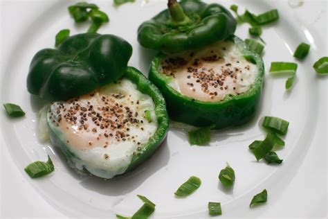 How to Make Eggs in Bell Pepper Rings: 10 Steps (with Pictures)