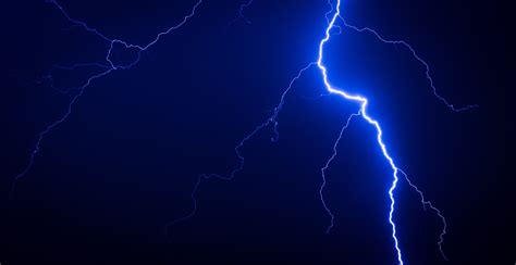 #4K #Thunderstorm #Night #Lightning #Blue #2K #wallpaper #hdwallpaper # ...