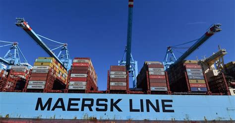 Shipping giant Maersk to invest $500 million in Suez Canal - Al-Monitor ...