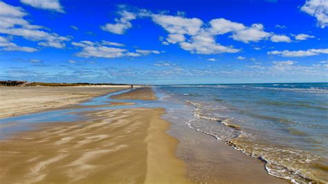 The 9 Best Beaches in Texas - Art of Scuba Diving