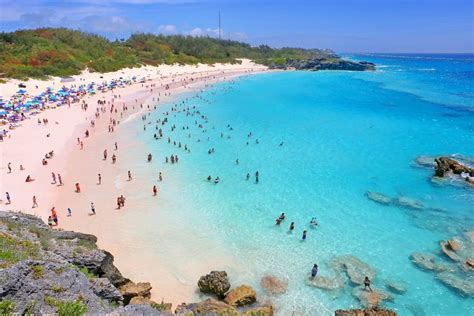 Bermuda Beaches - The Most Beautiful Beaches in the World - Travel Strokes