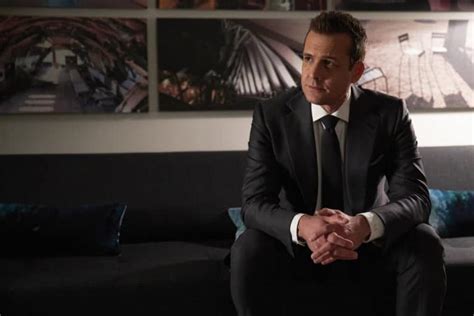 Suits Season Finale Review: Harvey (Season 8 Episode 16)