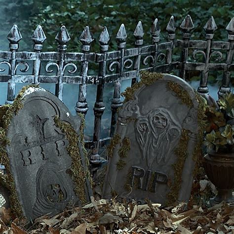 Graveyard fence. | Scary halloween yard, Halloween graveyard, Fun ...