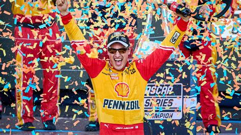 Joey Logano's championship sums up 2022 NASCAR season | Yardbarker