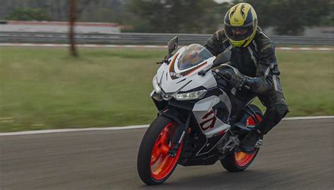 Aprilia RS457 First Ride Review: Effortlessly Impactful