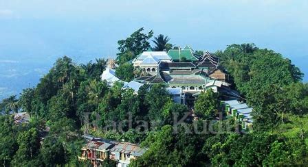 5 Fakta Menarik Masjid Sunan Muria Kudus| Jateng Travel Guide