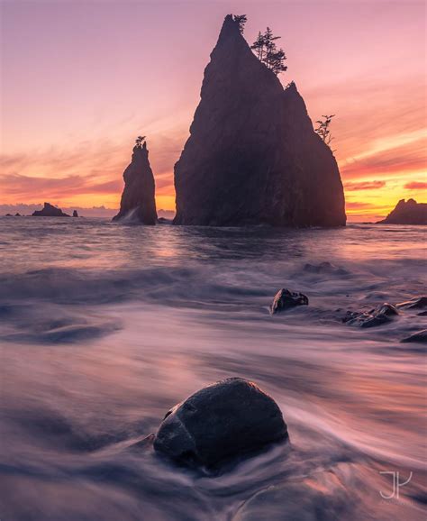 Washington Has The Best Sunsets! (@ Rialto Beach, Olympic National Park ...