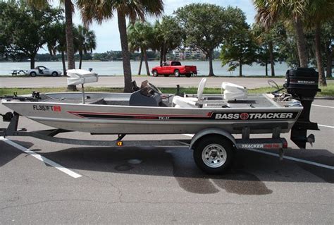 17ft Bass Tracker Boat Tournament TX-17 | Tracker boats, Bass boat ...