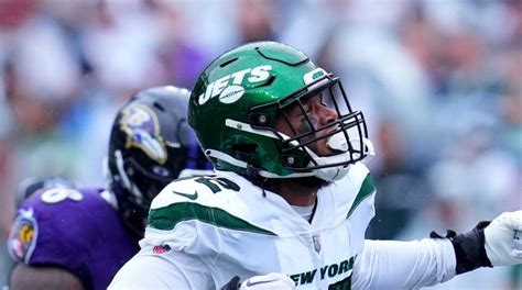 Jets First Rounder Sends Strong Message After Being Carted Off