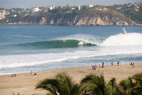 Sessions: Summer big wave surf Puerto Escondido +video+