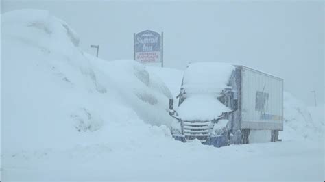 Heavy snow buries roads in the Cascade Mountains | 13wmaz.com