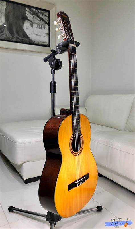 Yamaha G-50 Custom Classical Guitar (1968) with Fishman Sonitone pream ...