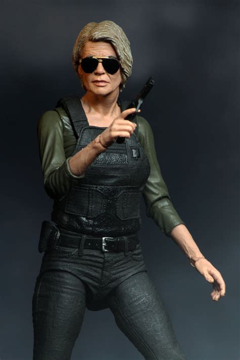 Terminator: Dark Fate – 7” Scale Action Figure – Sarah Connor ...