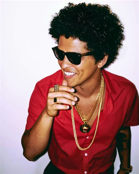 Pin by NATALIE C on BRUNO MARS | Mars wallpaper, Bruno mars, Singer