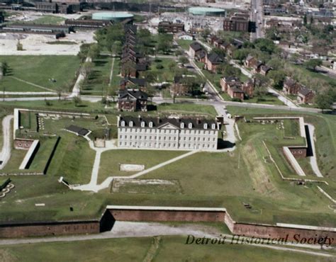 Historic Fort Wayne tours | Detroit Historical Society