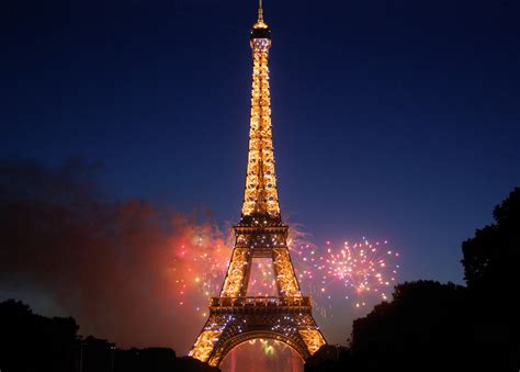 Fireworks in Paris Eiffel Tower | Fireworks in Paris Tour Ei… | Flickr