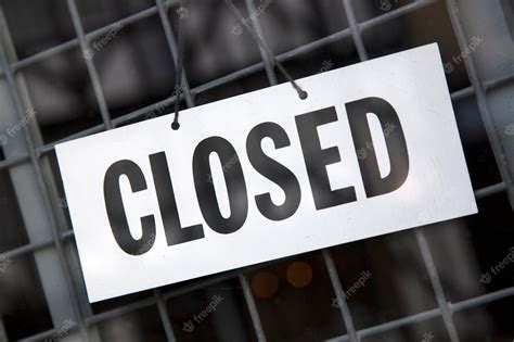 Premium Photo | Closeup of Closed Sign on Shop Door