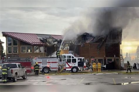 VIDEO: Early morning fire causes major damage at Candle Lake Golf ...