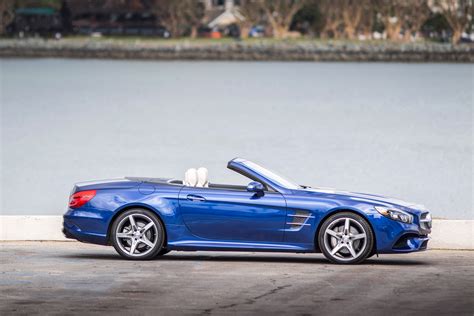 Mercedes Benz SL ROADSTER AMG® SL63 2017 - International Price & Overview