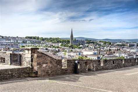 Derry City Walls - Documenting Ireland