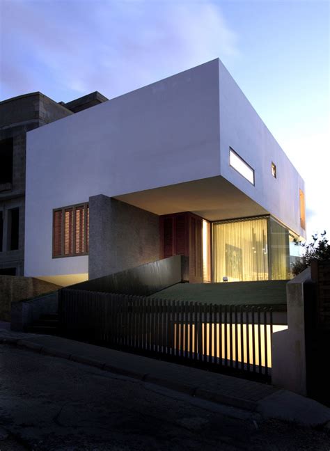 12 Minimalist Modern House Exteriors From Around The World | CONTEMPORIST