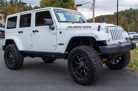 Jeep Wrangler Rubicon Unlimited for Sale in White