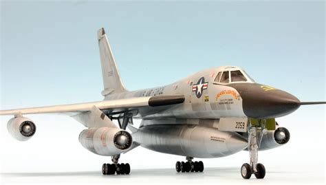 Italeri 1/72 B-48 Hustler by Roland Sachsenhofer