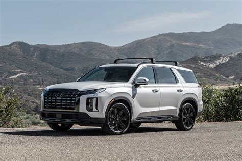 2024 Hyundai Palisade Gets New Calligraphy Night Edition, More Standard ...