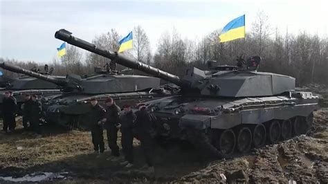 Ukrainian Army receives first Challenger 2 tanks