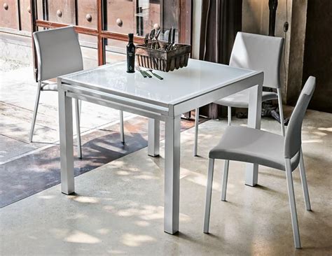 2024 Popular Contemporary Extending Dining Tables