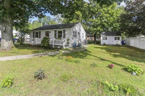 Goffstown, NH Real Estate - Goffstown Homes for Sale | realtor.com®