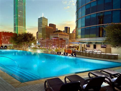 Top 10 Hotels with Rooftop Pools - Omni Hotels & Resorts