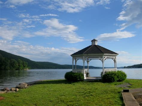 Greenwood Lake, NY | Greenwood lake, New york landscape, New york travel