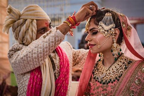 Pretty Punjab Wedding With A Pastel Bride ! | WedMeGood