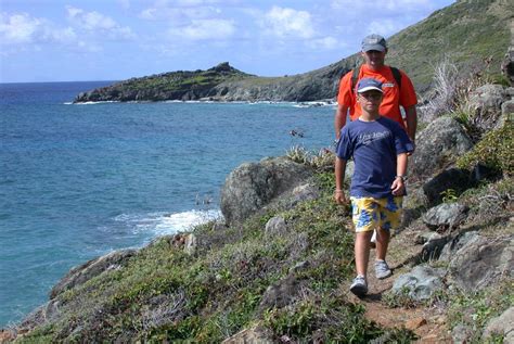 Guana Bay Hike: Tackle this Scenic Hike