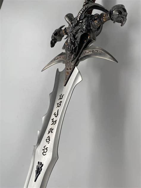 WOW Frostmourne Replica 1:1 Lich King Arthas Sword