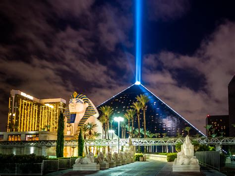 Huge light beam triggers invasion of grasshoppers in Las Vegas that ...