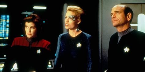 Star Trek: Voyager cast announce reunion plans to celebrate 25th ...