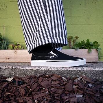 How to style slip-on Vans | Vans FI