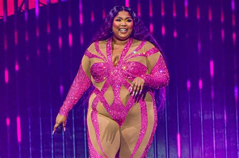 Lizzo Gushes Over SZA on Instagram: ‘My Actual Sister’