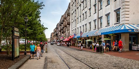 Savannah's Waterfront: River Street Savannah, GA USA