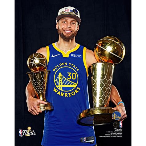 Golden State Warriors: Stephen Curry 2022 Champion Trophy Poster Off ...