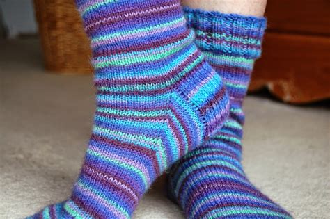 Winwick Mum: Basic 4ply sock pattern and tutorial - easy beginner sock ...