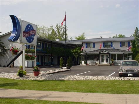 Blue Moon Motel | Niagara Falls Hotels and Motels