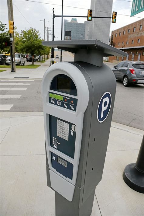 City to test new 'smart' parking meters downtown | Crime & Courts ...