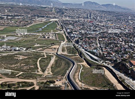 Tijuana border hi-res stock photography and images - Alamy