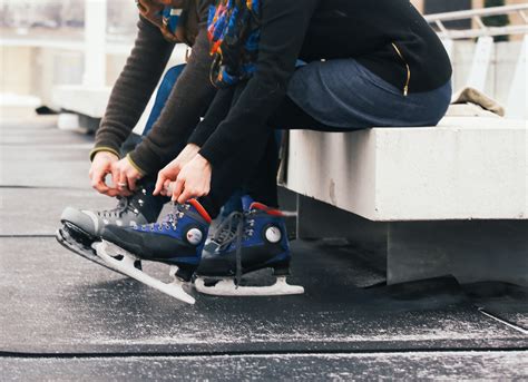 Ice Skating in Des Moines! Brenton Skating Plaza to Open in This Season