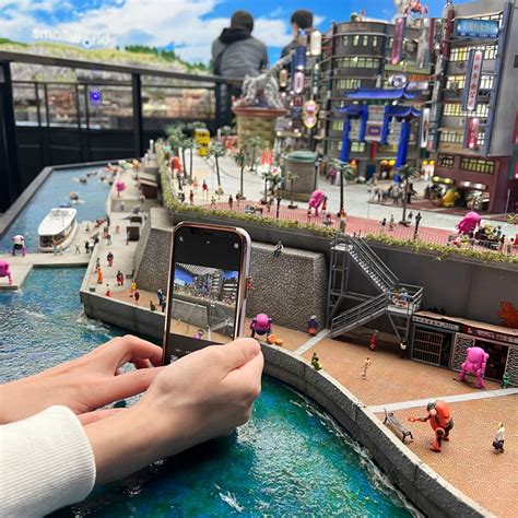 "SMALL WORLDS TOKYO", one of the world's largest miniature theme parks ...